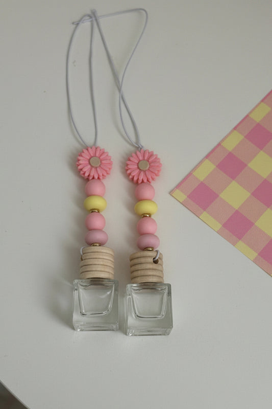 Blush Daisy car diffuser